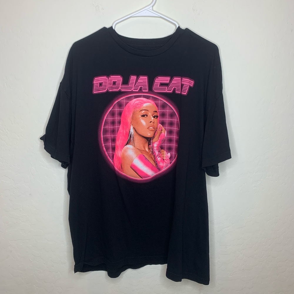 Hot topic doja cat shirt